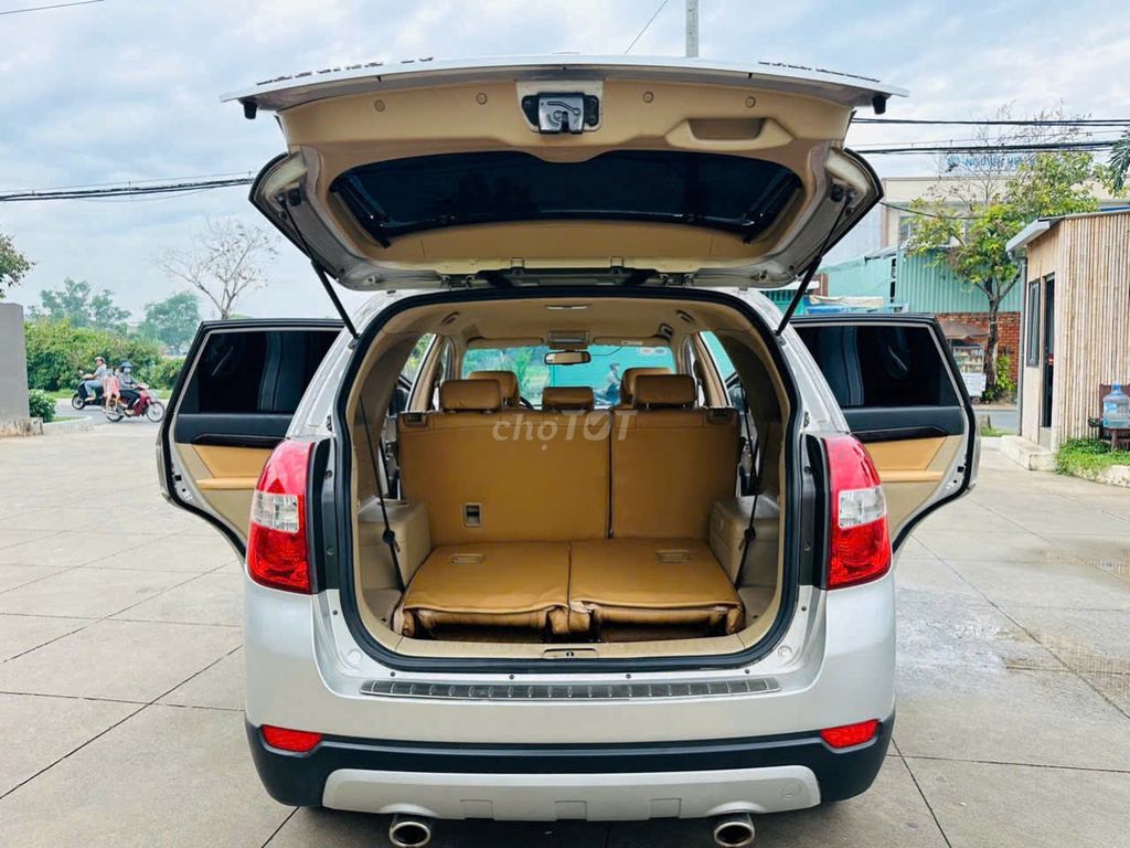 Chevrolet Captiva - ảnh 2