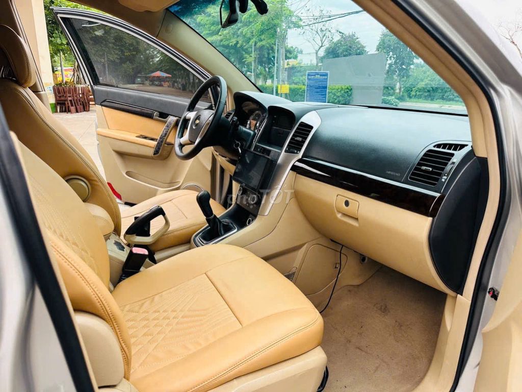 Chevrolet Captiva - ảnh 4