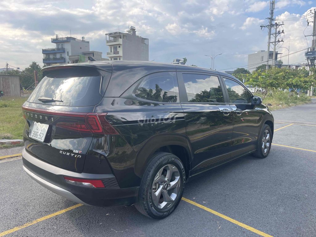 Hyundai Custin - ảnh 4
