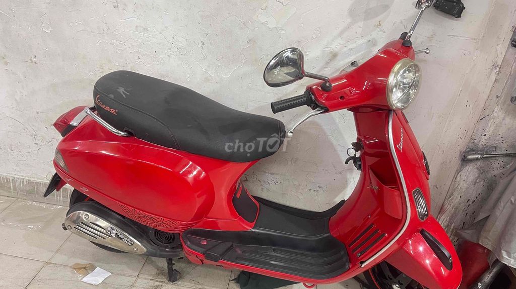 Piaggio Vespa 2010 - ảnh 1