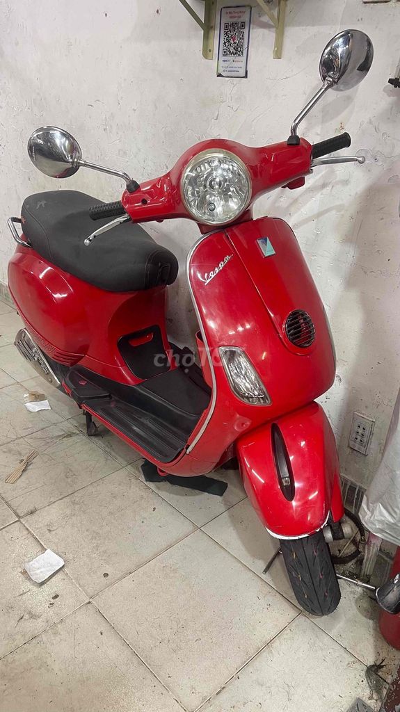 Piaggio Vespa 2010 - ảnh 2