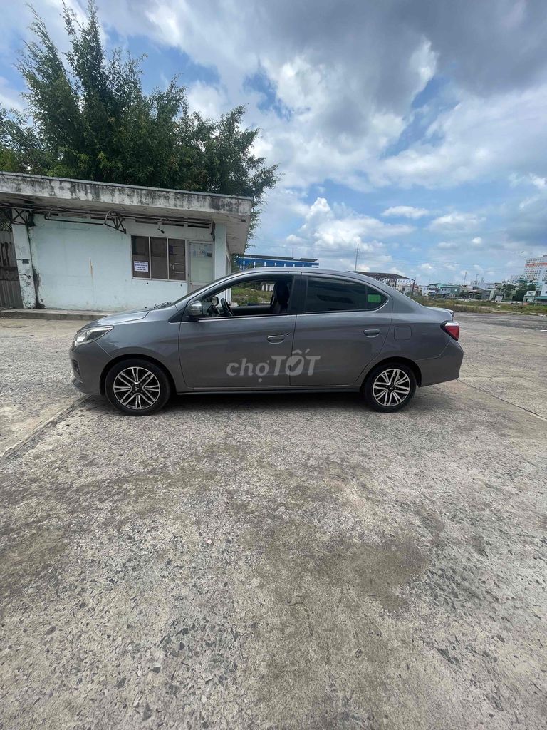 Mitsubishi Attrage - ảnh 1