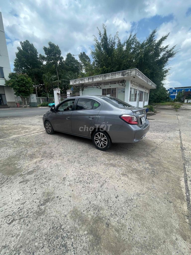 Mitsubishi Attrage - ảnh 4