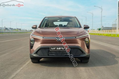 VinFast VF MPV 7 AT 2026 - ảnh 1