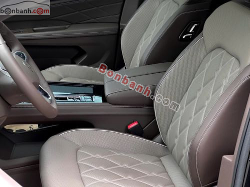 Volkswagen Viloran Luxury 2025 - ảnh 5