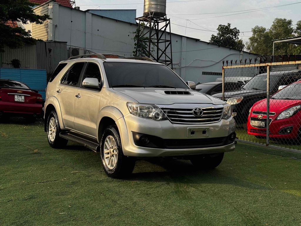 Toyota 2014 - ảnh 1