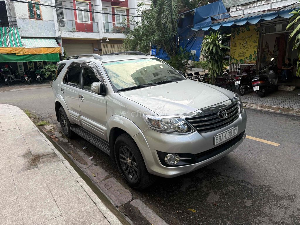 Toyota Fortuner 2015 - ảnh 2