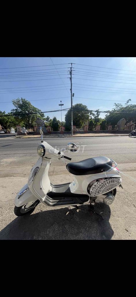 Piaggio Vespa 2013 - ảnh 1