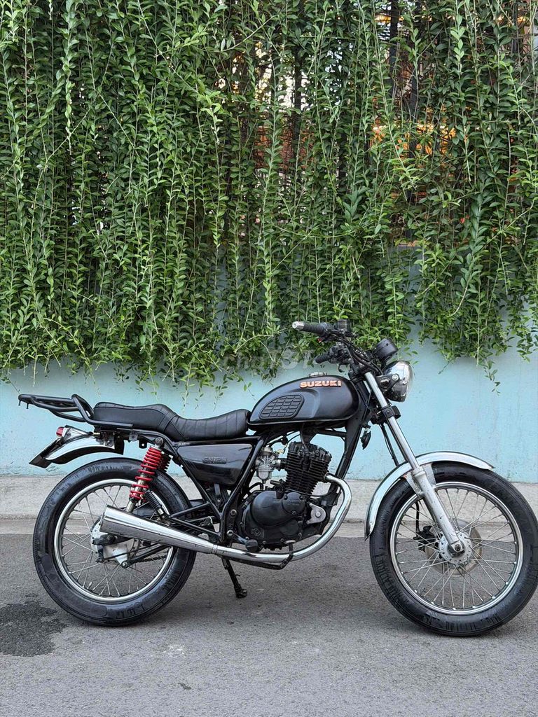 Suzuki GN 2012 - ảnh 1