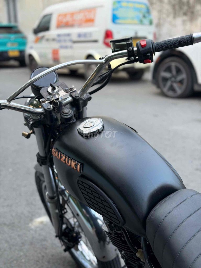 Suzuki GN 2012 - ảnh 4