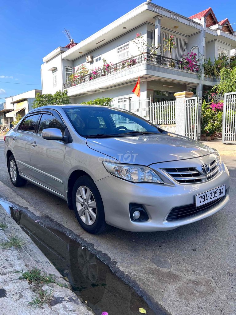 Toyota Corolla Altis 2012 - ảnh 3