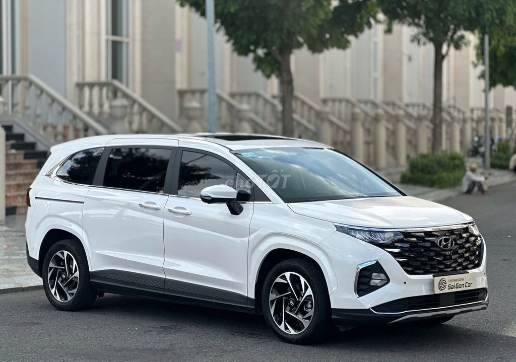Hyundai Custin 2024 - ảnh 1