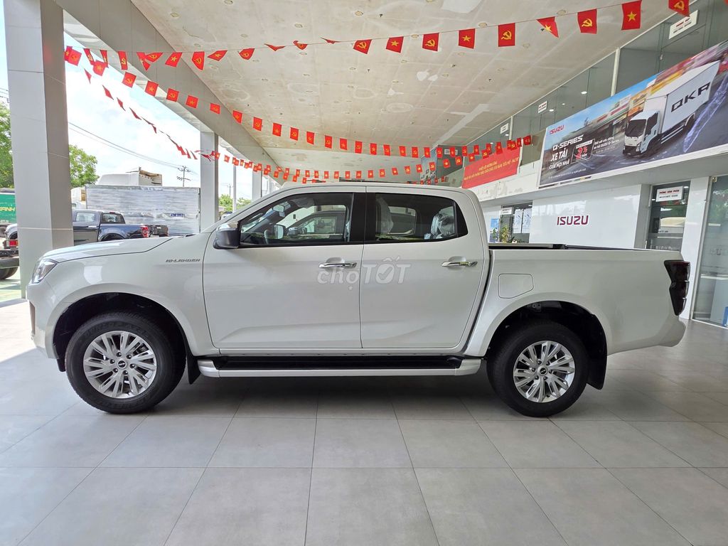 Isuzu - ảnh 3