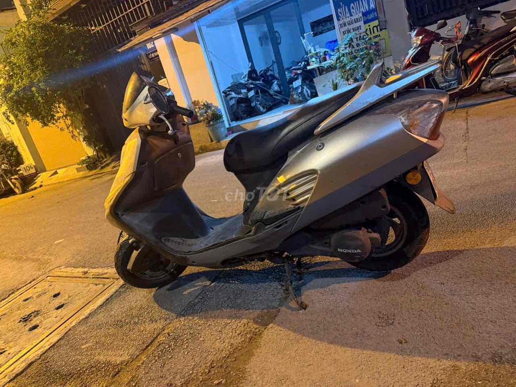 Xe Honda 2005 - ảnh 4