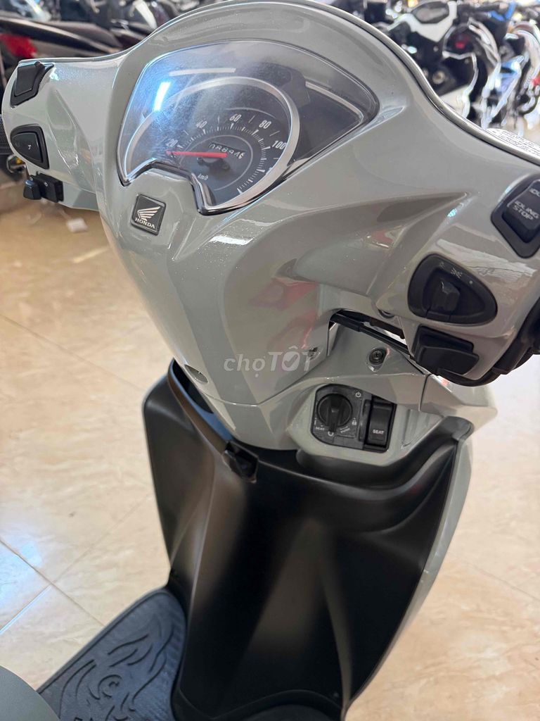 Honda Vision 2022 - ảnh 2