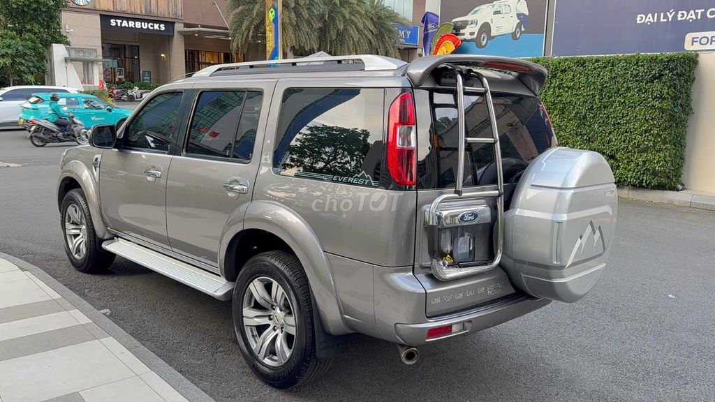 Ford Everest 2011 - ảnh 4