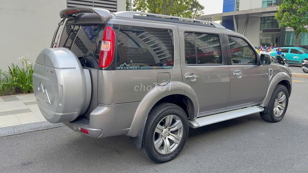 Ford Everest 2011 - ảnh 5