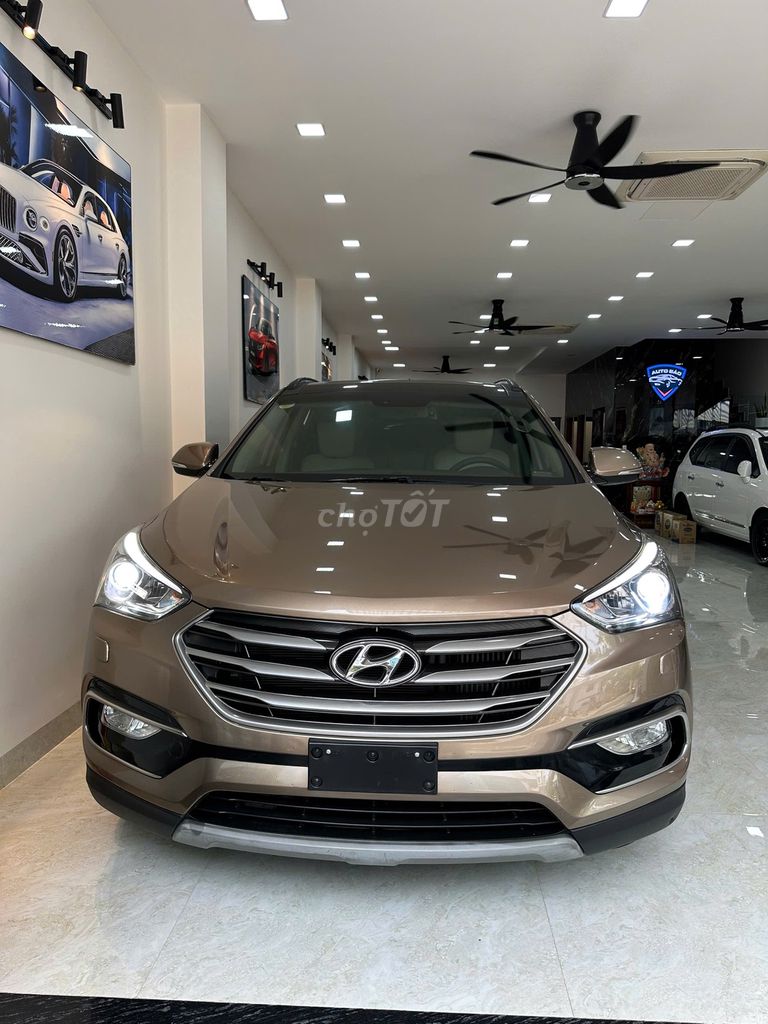 Hyundai Santa Fe 2018 - ảnh 1