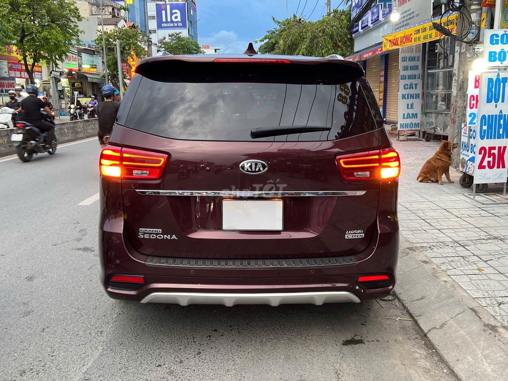 Kia Sedona 2021 - ảnh 4