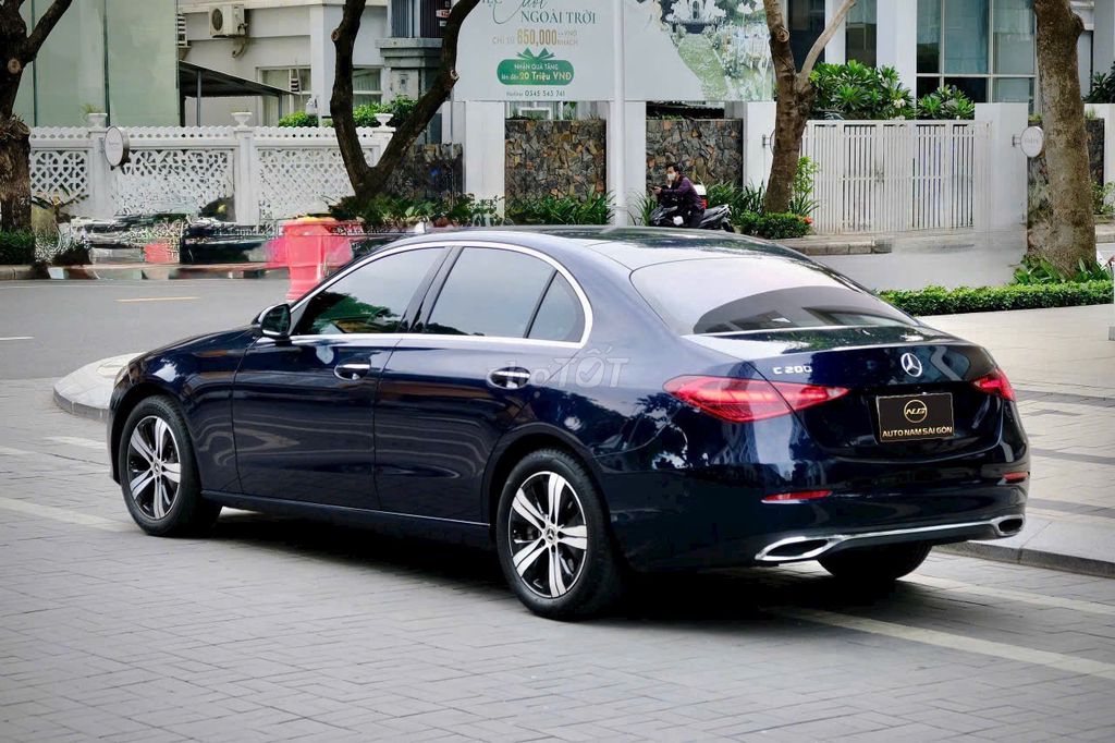 Mercedes-Benz 2021 - ảnh 3