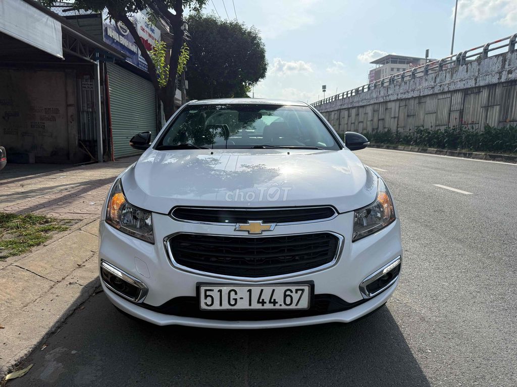 Chevrolet Cruze 2018 - ảnh 1