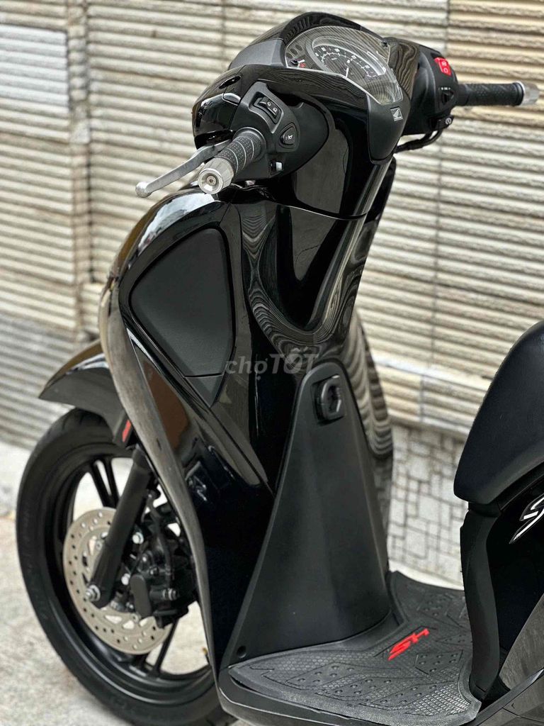 Honda SH 2018 - ảnh 1