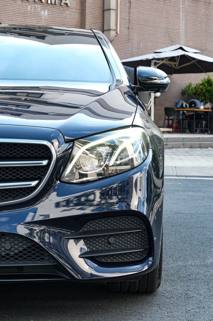 Mercedes-Benz 2019 - ảnh 2