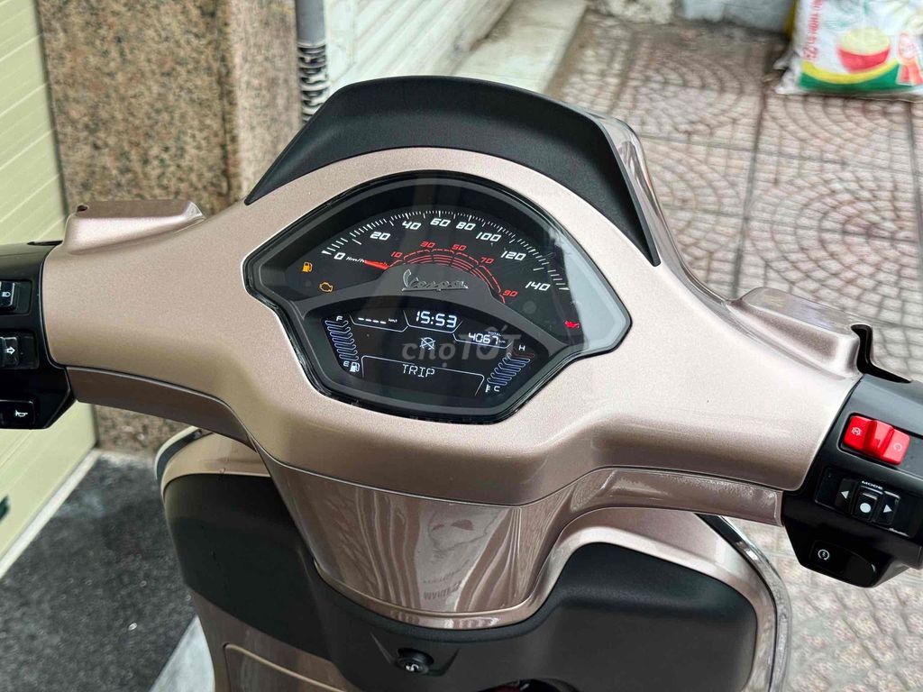 Vespa 2025 - ảnh 2
