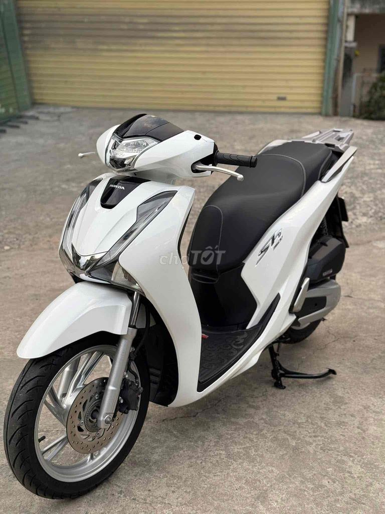 Honda SH 2018 - ảnh 1