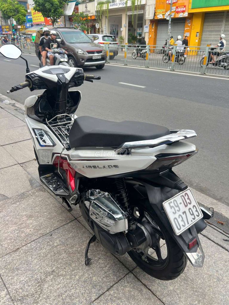Honda Air Blade 2022 - ảnh 3