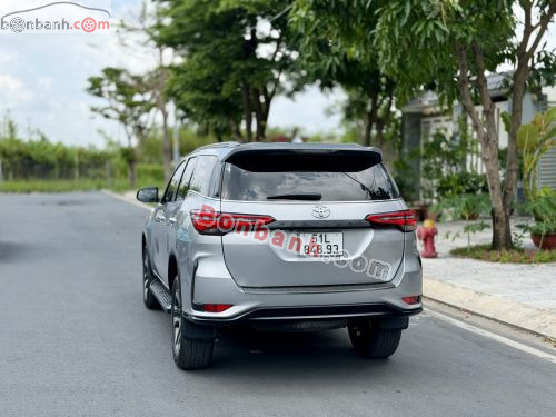 Toyota Fortuner 2025 - ảnh 4