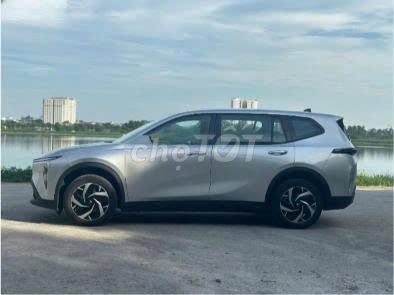 VinFast Limo Green AT 2025 - ảnh 3