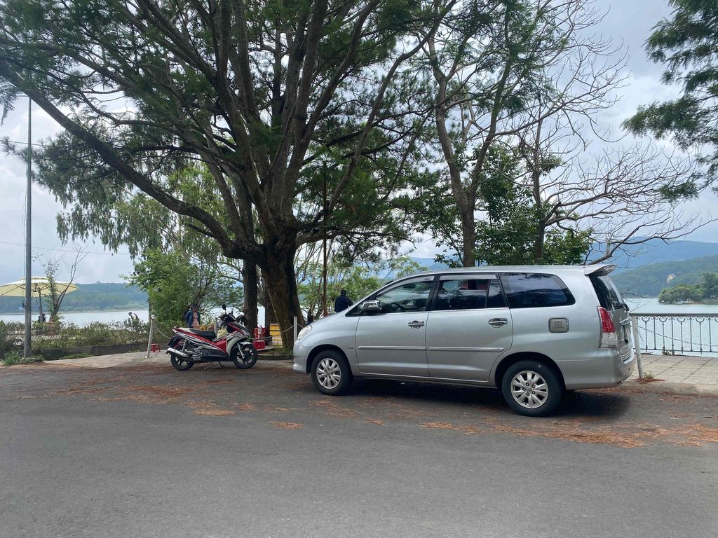 Toyota Innova 2008 - ảnh 2