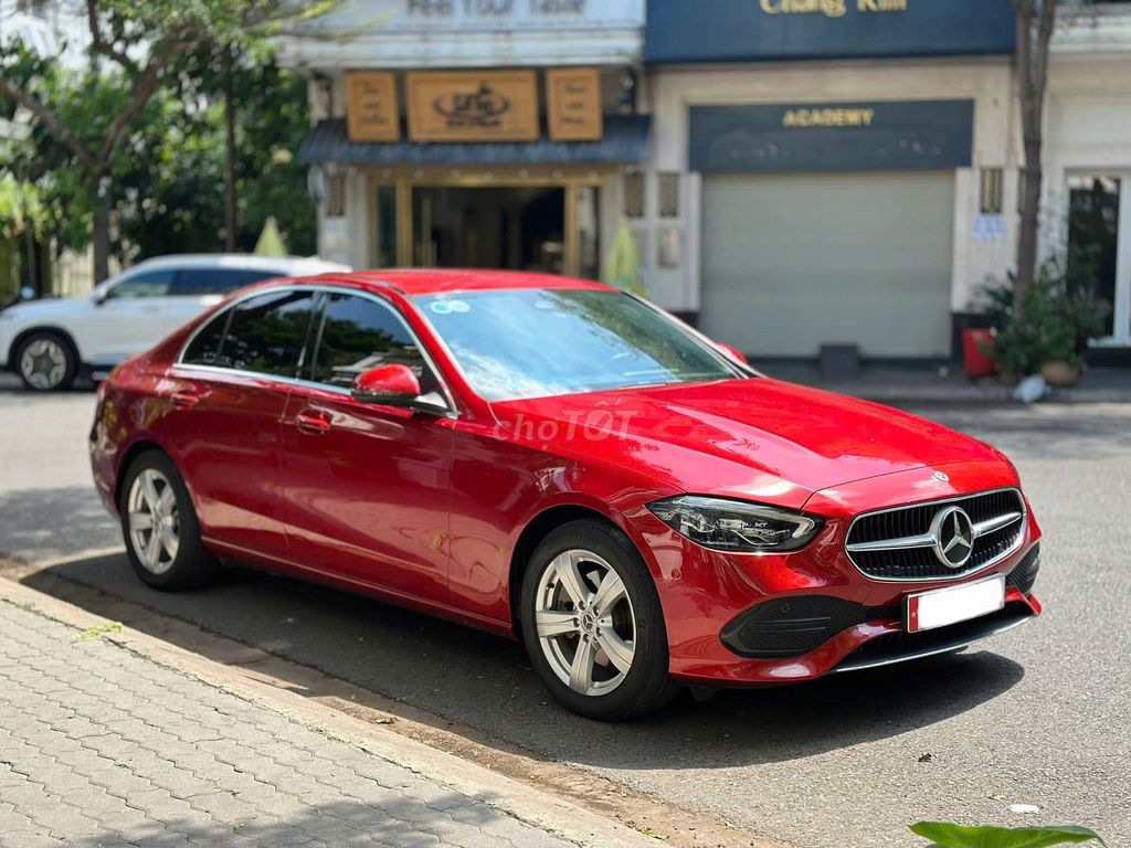 Mercedes-Benz 2022 - ảnh 1