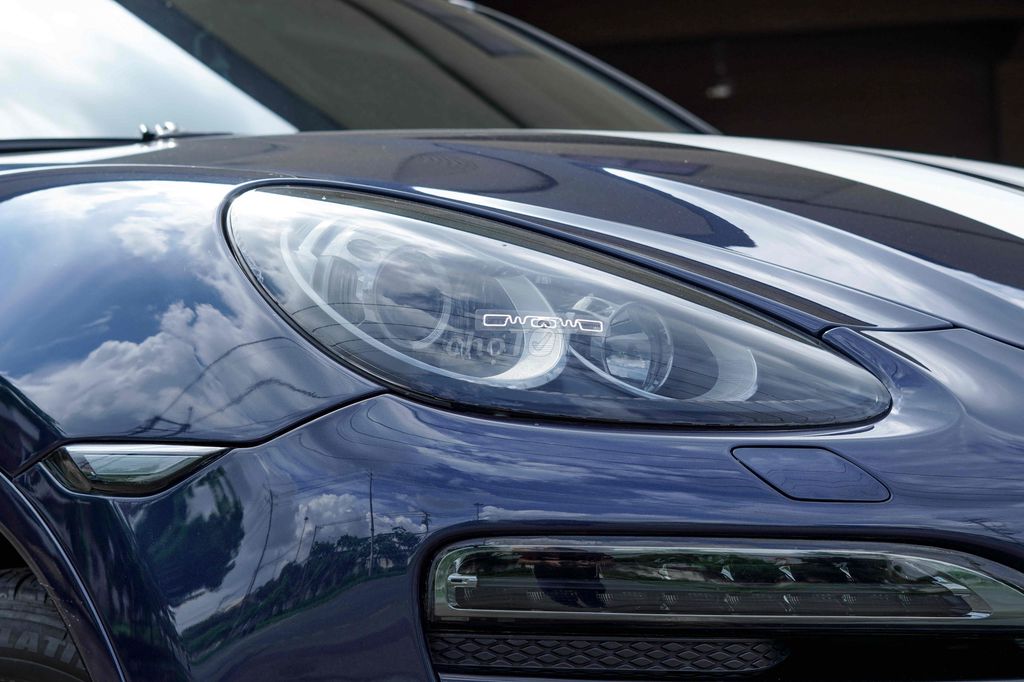 Porsche 2011 - ảnh 3