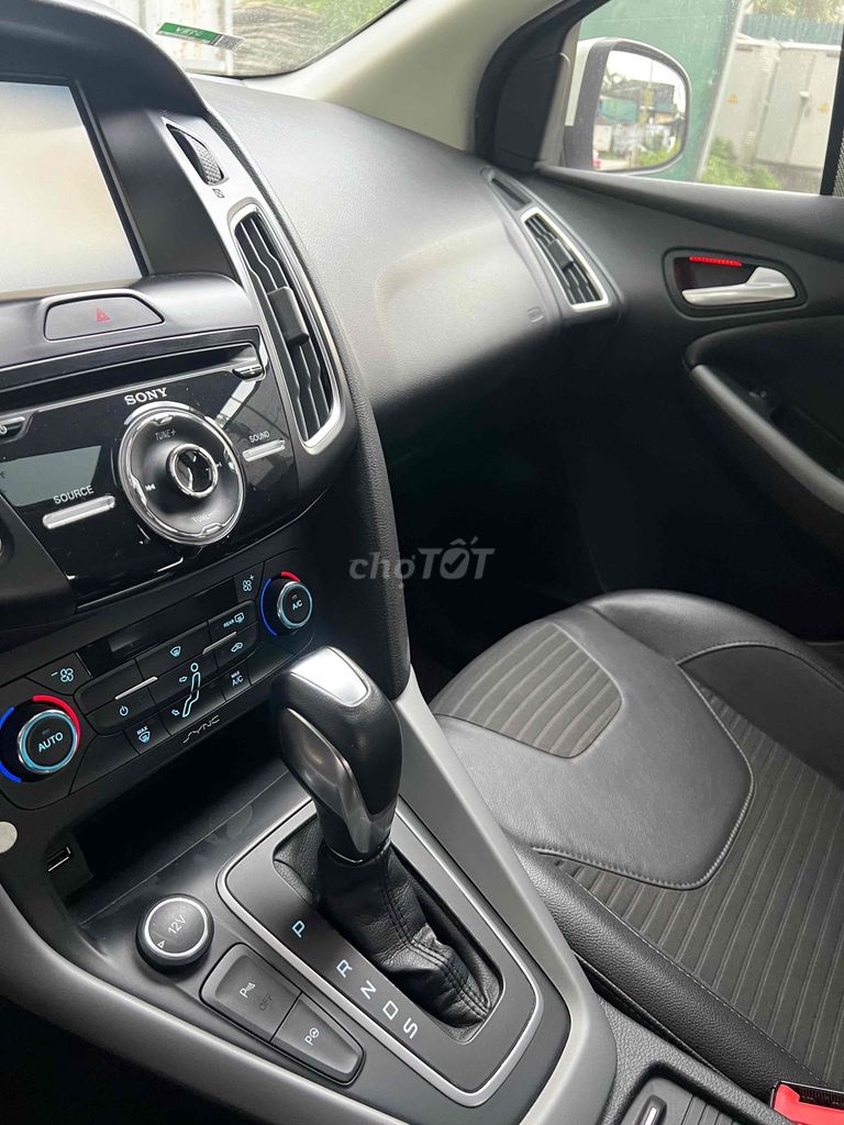 Ford Focus 2016 - ảnh 4