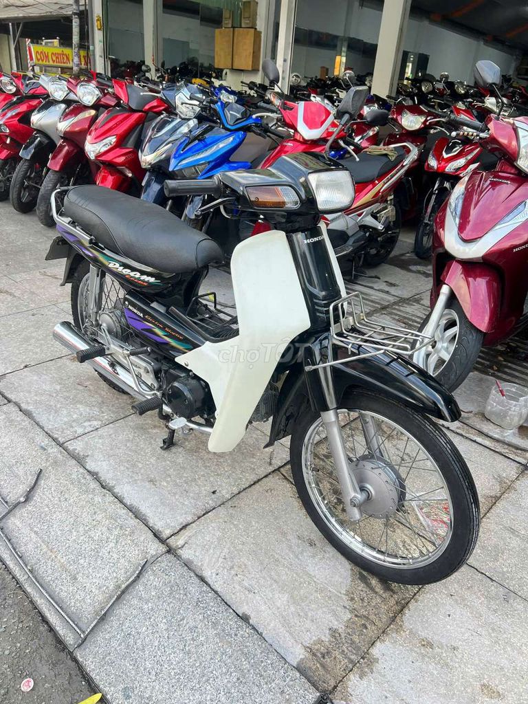 Honda Dream 1995 - ảnh 1