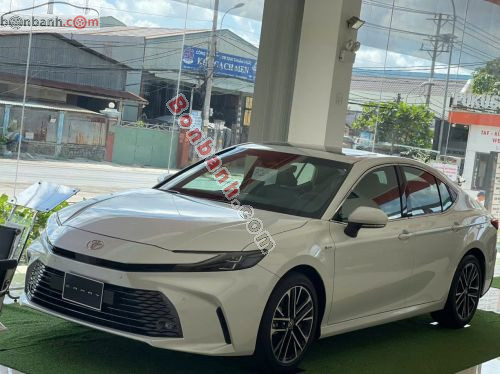 Toyota Camry 2026 - ảnh 2
