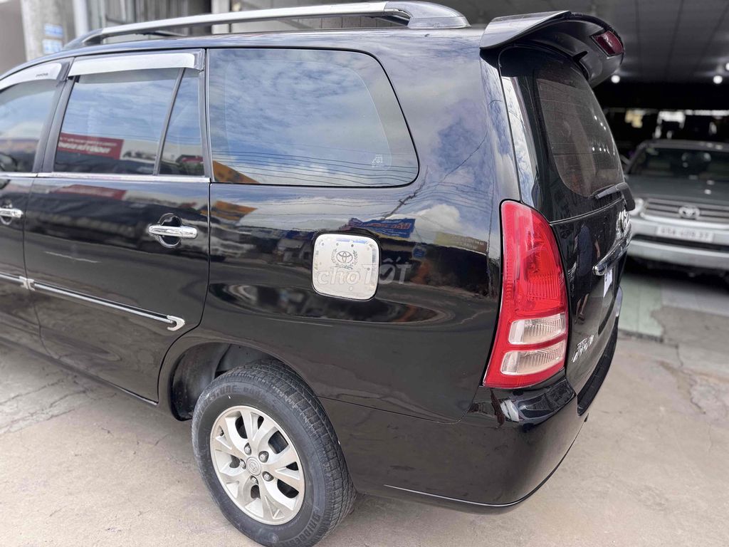 Toyota Innova 2006 - ảnh 3