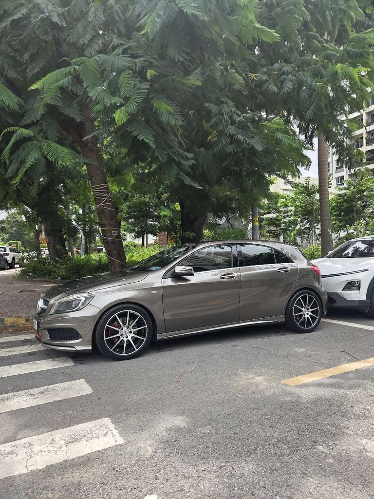 Mercedes-Benz 2014 - ảnh 1