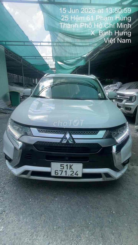 Mitsubishi Outlander 2022 - ảnh 1