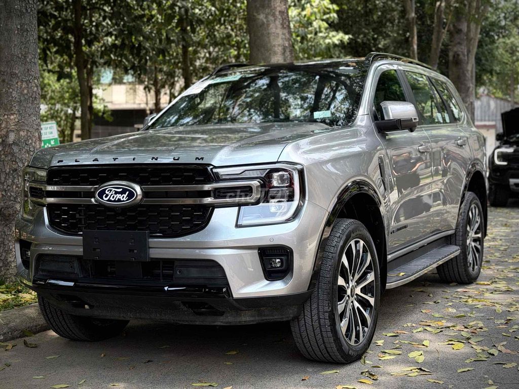 Ford Everest 2026 - ảnh 1
