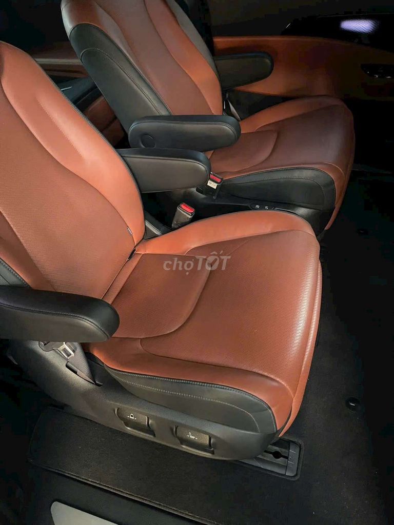 Kia Carnival 2023 - ảnh 4