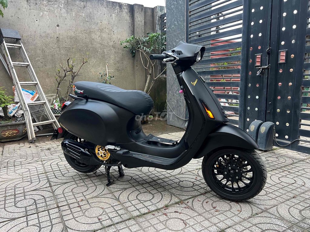 Piaggio Vespa 2023 - ảnh 1