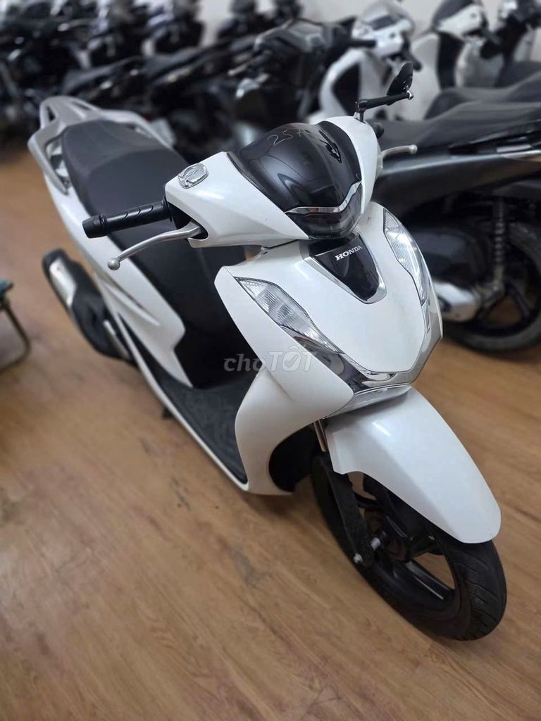 Honda SH 2023 - ảnh 2