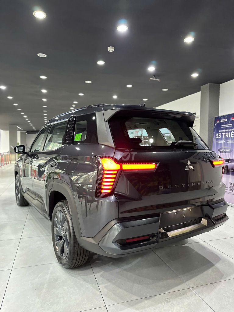 Mitsubishi - ảnh 5