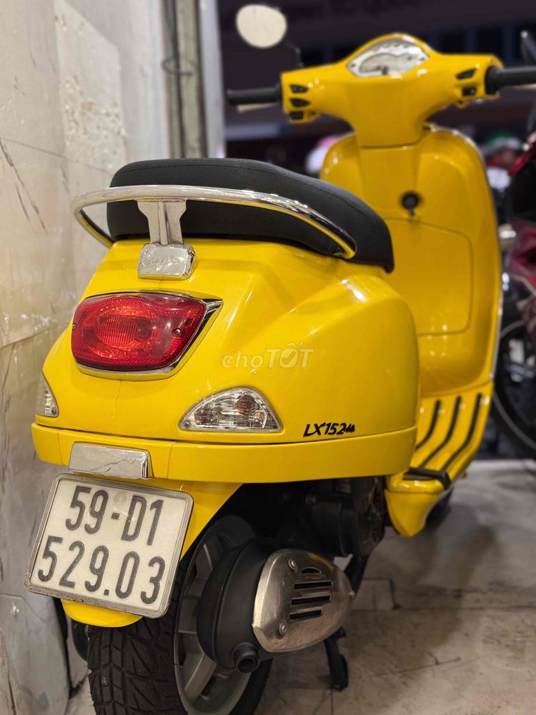 Piaggio Vespa 2011 - ảnh 5