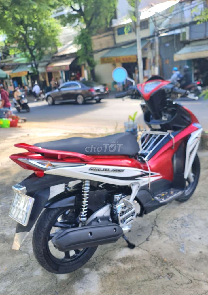 Honda Air Blade 2011 - ảnh 2
