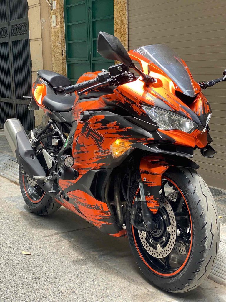 Kawasaki Ninja 2025 - ảnh 1
