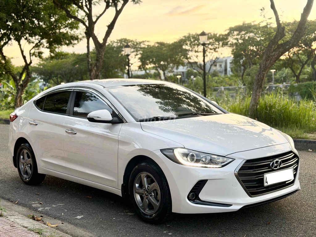 Hyundai Elantra 2018 - ảnh 2
